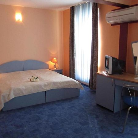 Hotel Shterev Sopot Zimmer foto